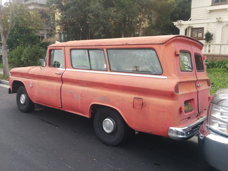 Illustration for article titled 1963 Chevrolet Carryall: Condition Issues